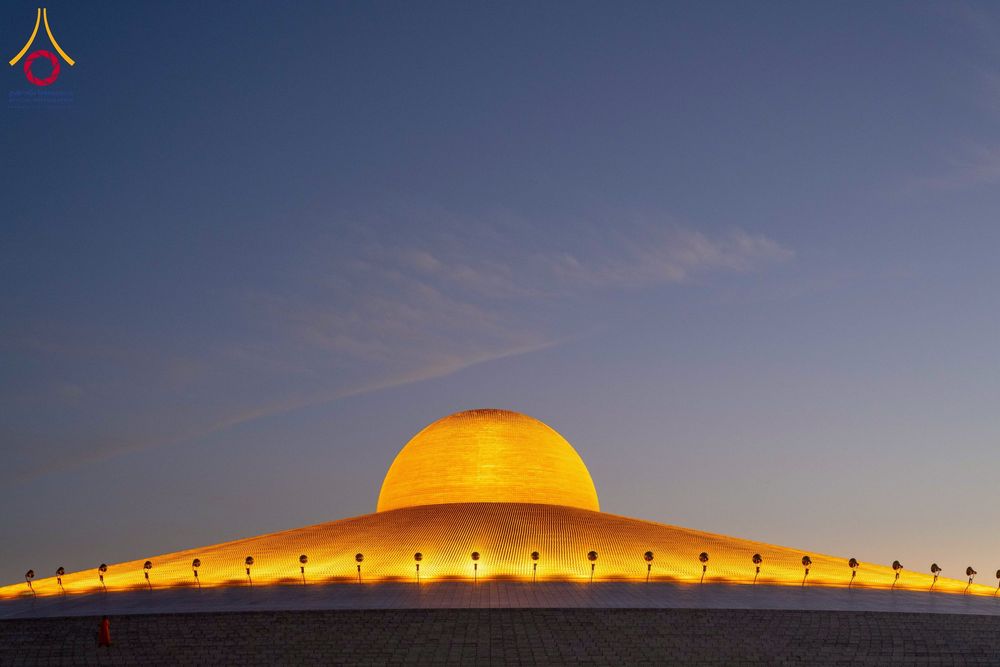 ภาพ No.276580:วันเสาร์ที่ 6 ธันวาคม  พ.ศ. 2568 พิธีเวียนประทักษิณและพิธีวันทาเจดีย์ โครงการอุปสมบทบูชาธรรมมหาปูชนียาจารย์ ประจำปี พ.ศ.2568 โครงการบวชพระนานาชาติ AEC และ WAB รุ่น CEO (นักบริหาร) รุ่นที่ 5 ณ มหาธรรมกายเจดีย์ วัดพระธรรมกาย