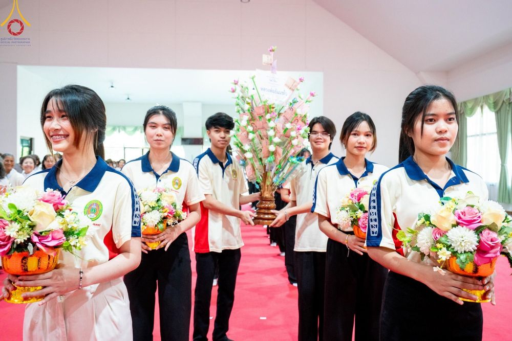 ภาพ No.199107:พิธีทอดผ้าป่าทำนุบำรุงศาสนสถาน ณ วัดไร่ขิง ตำบลไร่ขิง อำเภอสามพราน จังหวัดนครปฐม ในโครงการธรรมยาตรา กตัญญูบูชา มหาปูชนียาจารย์ พระมงคลเทพมุนี(สด จนฺทสโร) พระผู้ปราบมาร อนุสรณ์สถาน 7 แห่ง ปีที่ 13 วันที่ 21 มกราคม พ.ศ. 2568