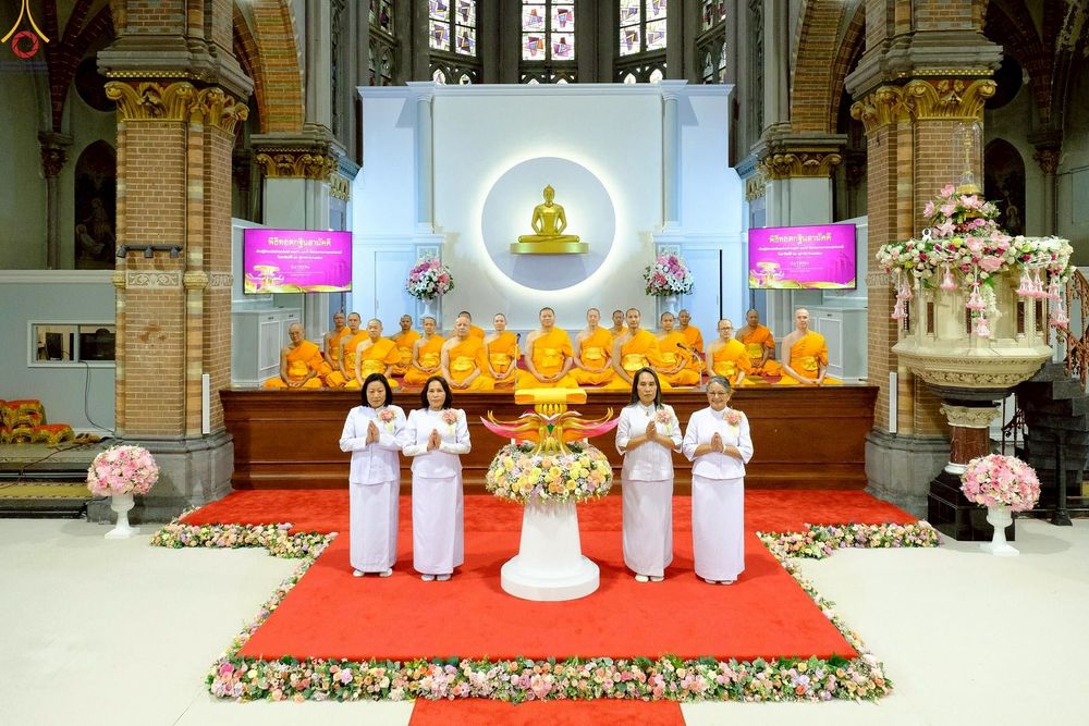 ภาพ No.271360:วันอาทิตย์ที่ 26 ตุลาคม พ.ศ. 2568 พิธีทอดกฐินสามัคคีวัดพระธรรมกายเนเธอร์แลนด์ กฐินเพื่อปฏิสังขรณ์ผนังรอบโบสถ์ อายุกว่า 135 ปี