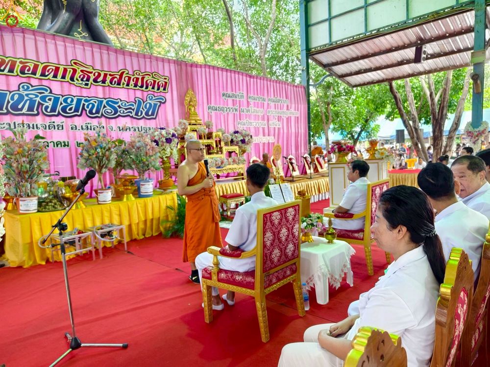 ภาพ No.252133:วันที่ 11 ตุลาคม พ.ศ. 2568 พิธีทอดกฐินสามัคคีทั่วไทย 30,000 วัด โดยคณะศิษยานุศิษย์ บูชาธรรม 81 ปี หลวงพ่อธัมมชโย ณ วัดห้วยจรเข้ อ.เมือง จ.นครปฐม