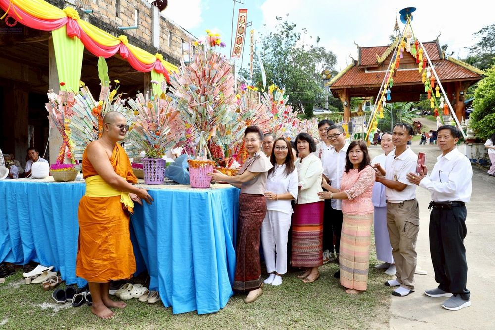 ภาพ No.268726:วันที่ 26 ตุลาคม พ.ศ. 2568 พิธีทอดกฐินสามัคคีทั่วไทย ณ วัดปางมะกล้วย ต.ป่าแป๋ อ.แม่แตง จ.เชียงใหม่ โดยคณะศิษยานุศิษย์ บูชาธรรม 81 ปี หลวงพ่อธัมมชโย