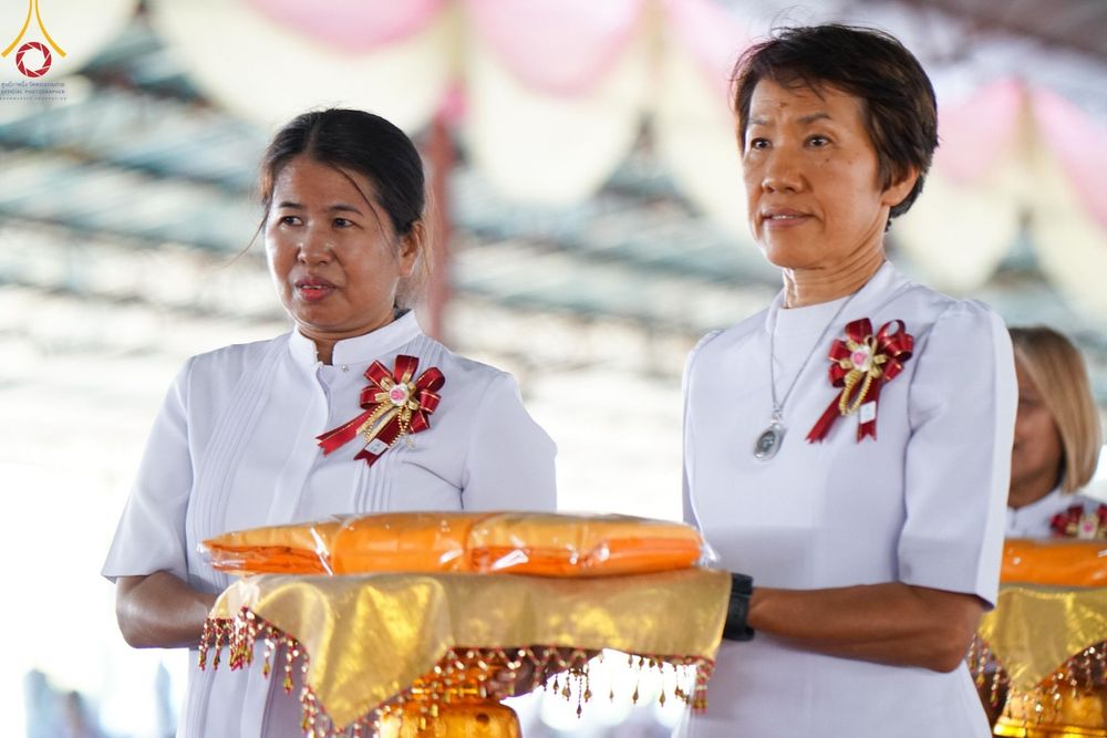 ภาพ No.172454:พิธีทอดกฐินเพื่อสร้าง "ลานเอนกประสงค์พญานาค 4 ตระกูล" วันที่ 15 พฤศจิกายน พ.ศ.2567 ณ พุทธอุทยานนานาชาติ อ.โพนพิสัย จ.หนองคาย