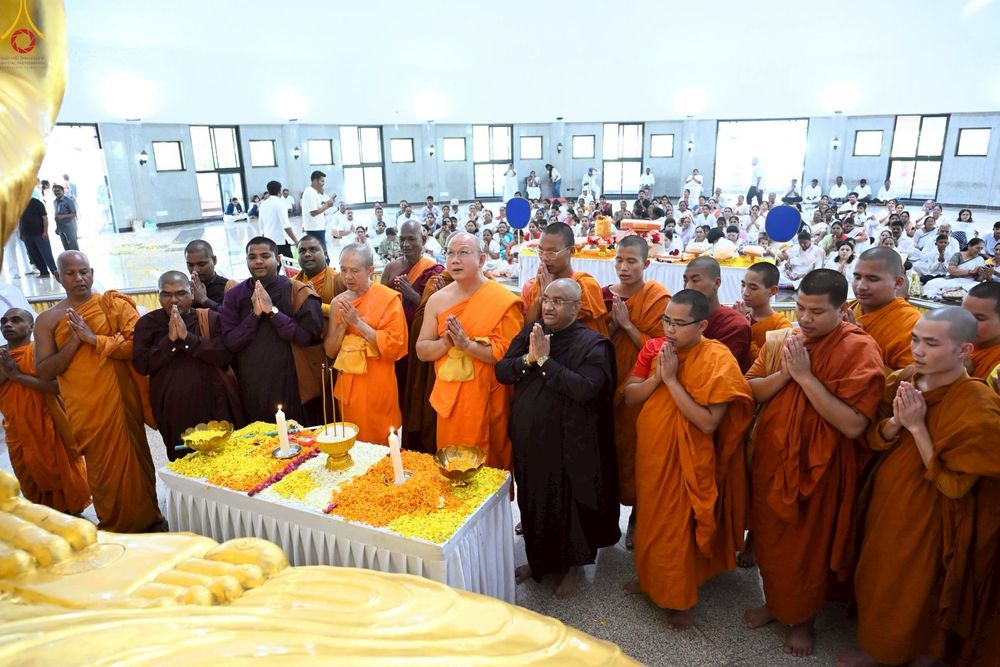 ภาพ No.263269:วันที่ 14 ตุลาคม พ.ศ. 2568 กฐินวัดถ้ำพุทธตรีรัศมี เมืองนาสิก รัฐมหาราษฎร์ ประเทศอินเดีย 