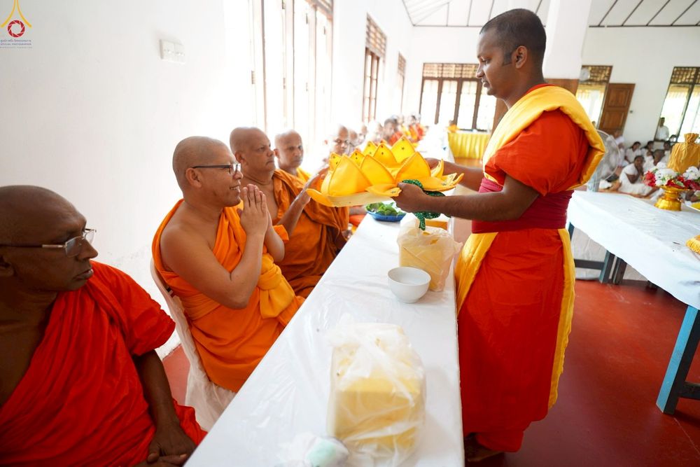 ภาพ No.264857:วันที่ 17 ตุลาคม พ.ศ. 2568 กฐินสมทบต่างประเทศ บูชาธรรม 81 ปี หลวงพ่อธัมมชโย ณ วัดศรีบุปผาราม เมืองปัลเลโปลา ประเทศศรีลังกา 