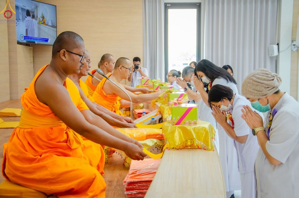 ภาพ No.83071:พิธีทอดผ้าป่าและพิธีตอกเสาเข็มมงคลสถาปนา  กุฏิพระผู้ปราบมาร  พระมงคลเทพมุนี (สด จนฺทสโร)  ณ ศูนย์ปฏิบัติธรรมพัทลุง อ.เขาชัยสน จ.พัทลุง ในวันเสาร์ ที่ 24 มิถุนายน พ.ศ.2566
