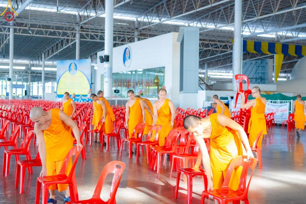 ภาพ No.158498:V.46 อาสาสมัครและเจ้าหน้าที่ทุกสถานะ ร่วมแรงร่วมใจรับบุญเตรียมงาน เก็บงาน งานบุญในเดือนกันยายน พ.ศ. 2567 ณ วัดพระธรรมกาย