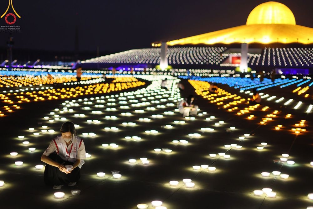 ภาพ No.67856:พิธีเจริญพระพุทธมนต์ จุดประทีปถวายเป็นพุทธบูชา และพิธีฉลองชัยสวดมนต์บทธรรมจักร 4,990,000,082 จบ เนื่องในวาระอายุวัฒนมงคลครบ 82 ปี หลวงพ่อทัตตชีโว ณ พระมหาธรรมกายเจดีย์ วัดพระธรรมกาย จ.ปทุมธานี วันพุธที่ 21 ธันวาคม พ.ศ. 2565