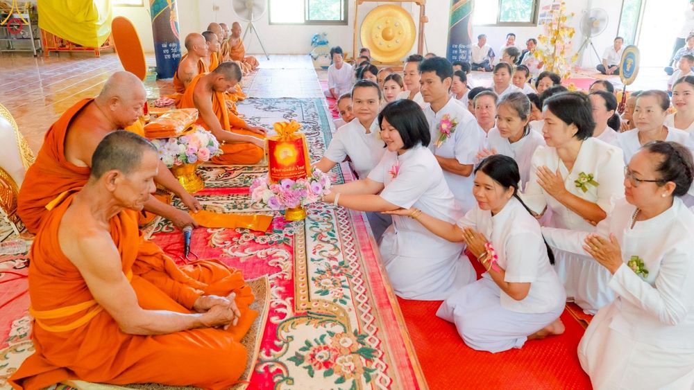 ภาพ No.264247:วันที่ 18 ตุลาคม พ.ศ. 2568 พิธีทอดกฐินสามัคคีทั่วไทย 30,000 วัด โดยคณะศิษยานุศิษย์ บูชาธรรม 81 ปี หลวงพ่อธัมมชโย ณ วัดศรีโพธิ์ชัย บ้านไร่ ต.ไกคำ อ.เมือง จ.อำนาจเจริญ