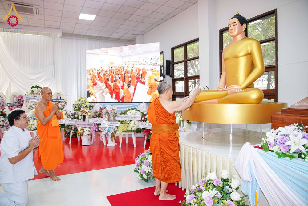 ภาพ No.315112:วันจันทร์ที่ 23 มีนาคม พ.ศ. 2569 พิธีบำเพ็ญกุศล คุณพ่อณรงค์ จินตมากุล  สิริอายุ 99 ปี 11 เดือน โยมบิดา พระครูปลัดรัตนวีรวัฒน์ (รังสฤษดิ์ อิทฺธิจินตโก) ที่ปรึกษาเจ้าคณะจังหวัดปทุมธานี เจ้าอาวาสวัดพระธรรมกาย  ณ ห้องปลูกศรัทธา 2 วัดพระธรรมกาย ปทุมธานี