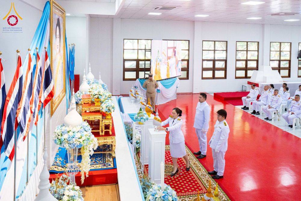 ภาพ No.237700:พิธีถวายเครื่องราชสักการะและวางพานพุ่ม และพิธีจุดเทียนถวายพระพรชัยมงคล เนื่องในโอกาสวันเฉลิมพระชนมพรรษา สมเด็จพระนางเจ้าสิริกิติ์ พระบรมราชินีนาถ พระบรมราชชนนีพันปีหลวง วันอังคารที่ 12 สิงหาคม พ.ศ. 2568  ณ อาคารปลูกศรัทธา 2 วัดพระธรรมกาย