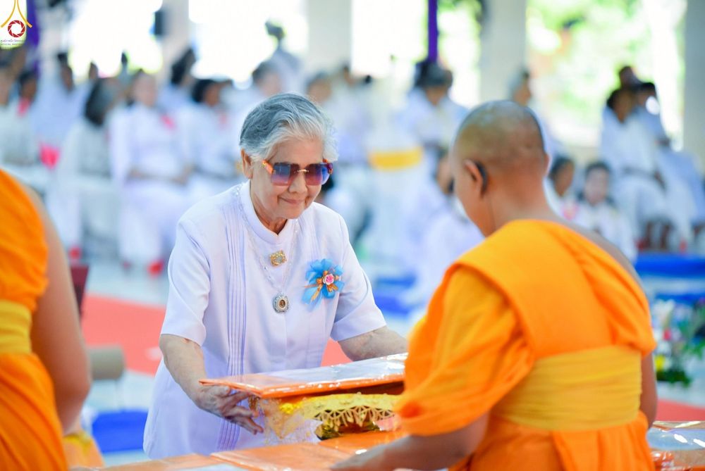 ภาพ No.271503:วันอาทิตย์ที่ 26 ตุลาคม พ.ศ. 2568 พิธีทอดกฐินสามัคคี เพื่อสร้างหอฉันและปรับปรุงอาคารสถานที่ ให้เหมาะสมในการอบรมคุณธรรมแก่เยาวชน ณ ศูนย์อบรมเยาวชนสุรินทร์