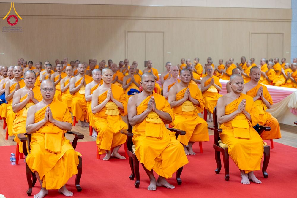 ภาพ No.272843:วันอาทิตย์ที่ 23 พฤศจิกายน พ.ศ.2568 พิธีมุทิตาสักการะ พระมหาเถระและพระเถระ ประจำปีพุทธศักราช 2568 ณ ห้องแก้วสารพัดนึก 2 สภาธรรมกายสากล  วัดพระธรรมกาย