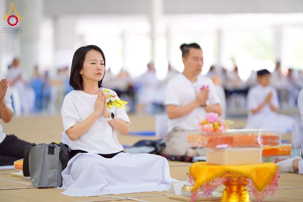 ภาพ No.268276:วันที่ 8 พฤศจิกายน พ.ศ. 2568 พิธีถวายภัตตาหารเมนูสวรรค์ เพื่อการบรรลุธรรม ณ หอฉันคุณยายอาจารย์ฯ วัดพระธรรมกาย