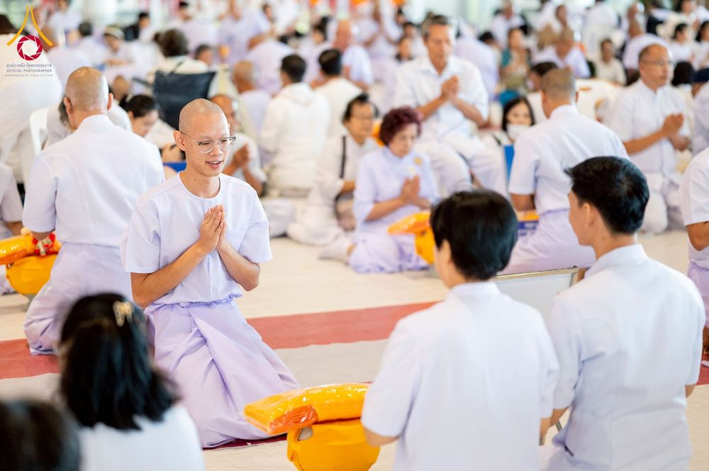 ภาพ No.277365:วันเสาร์ที่ 6 ธันวาคม พ.ศ. 2568 พิธีบรรพชาอุปสมบทและพิธีถวายบาตร โครงการอุปสมบทบูชาธรรมมหาปูชนียาจารย์ ประจำปี พ.ศ.2568 โครงการบวชพระนานาชาติ AEC และ WAB รุ่น CEO (นักบริหาร) รุ่นที่ 5 ณ โบสถ์พระไตรปิฏก วัดพระธรรมกาย