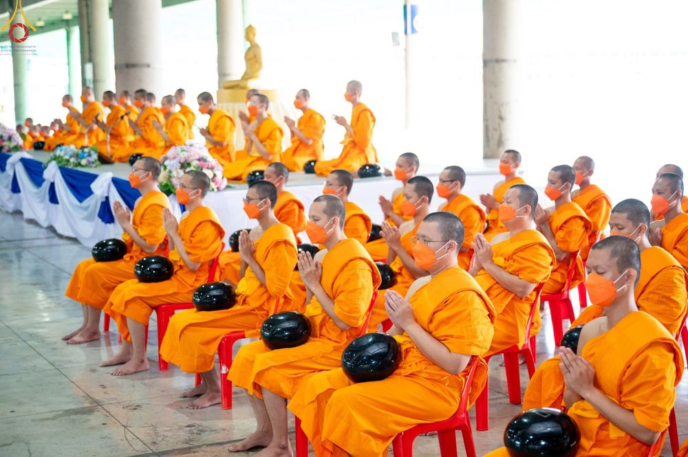 ภาพ No.85700:พิธีตักบาตรฉลองพระใหม่ ในโครงการบรรพชาอุปสมบทหมู่รุ่นเข้าพรรษา ณ วิหารคด 30 วัดพระธรรมกาย วันที่ 13 สิงหาคม พ.ศ. 2566
