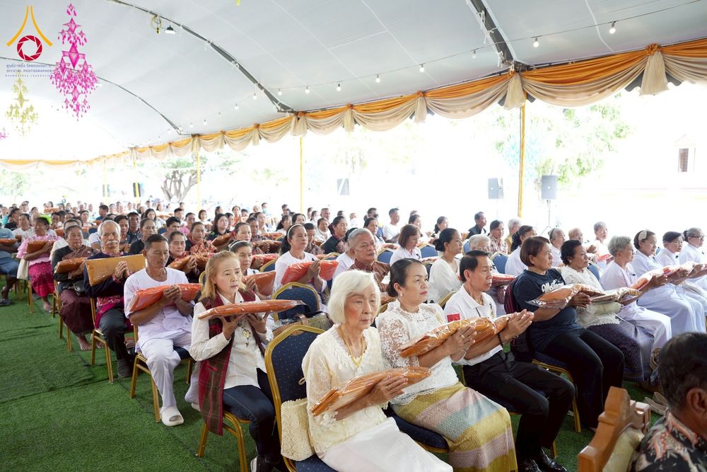 ภาพ No.274382:วันที่ 4 พฤศจิกายน พ.ศ. 2568 พิธีทอดกฐินสามัคคีทั่วไทย ณ วัดวังปลาสร้อย ต.ดอนคา อ.ท่าตะโก จ.นครสวรรค์ โดยคณะศิษยานุศิษย์ บูชาธรรม 81 ปี หลวงพ่อธัมมชโย