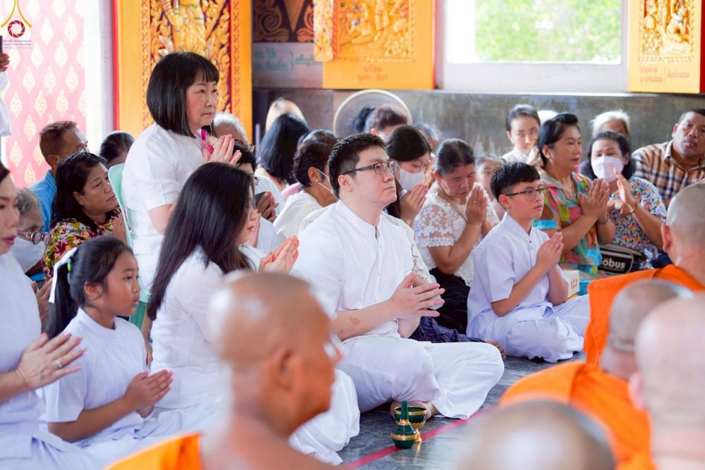 ภาพ No.265058:วันที่ 8 ตุลาคม พ.ศ. 2568 พิธีทอดกฐินสามัคคีทั่วไทย 30,000 วัด โดยคณะศิษยานุศิษย์ บูชาธรรม 81 ปี หลวงพ่อธัมมชโย ณ วัดอ้อมน้อย อ.กระทุ่มแบน จ.สมุทรสาคร