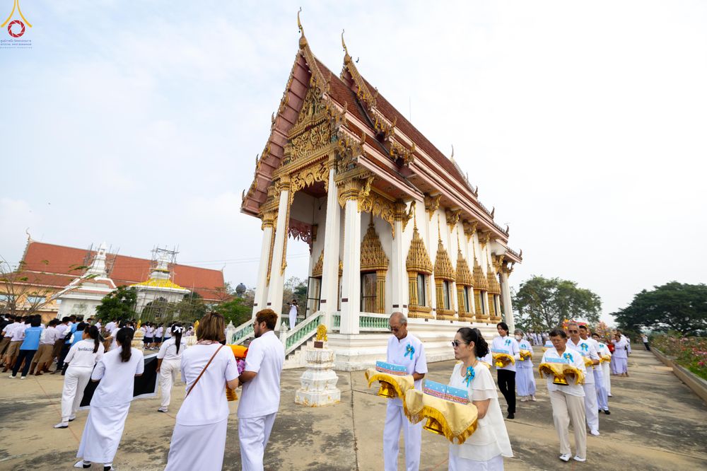 ภาพ No.301190:วันที่ 22 มกราคม พ.ศ. 2569 พิธีทอดผ้าป่าทำนุบำรุงศาสนสถาน ณ วัดใหม่พิบูลย์ผล อ.สองพี่น้อง จ.สุพรรณบุรี ในโครงการธรรมยาตรา กตัญญูบูชา มหาปูชนียาจารย์ พระมงคลเทพมุนี(สด จนฺทสโร) พระผู้ปราบมาร อนุสรณ์สถาน 7 แห่ง ปีที่ 14