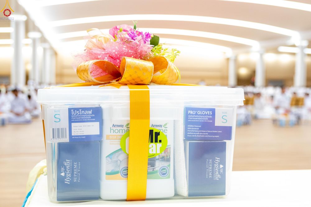 ภาพ No.280526:วันที่ 28 ธันวาคม พ.ศ.2568 พิธีถวายอุปกรณ์ทำความสะอาด ณ ห้องแก้วสารพัดนึก วัดพระธรรมกาย