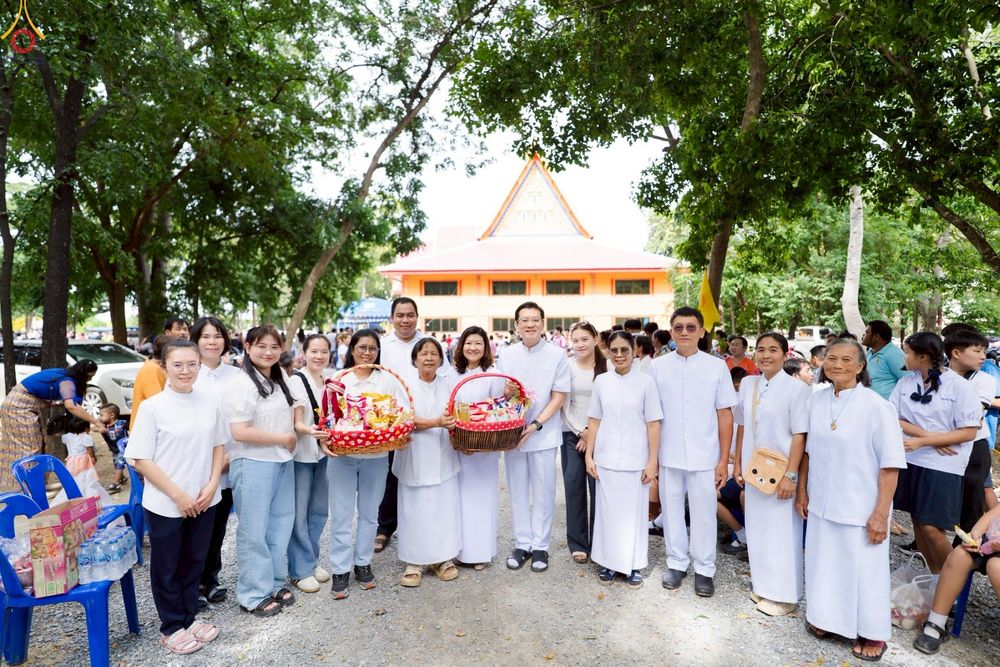 ภาพ No.250742:วันพุธที่ 8 ตุลาคม พ.ศ. 2568 พิธีทอดกฐินสามัคคีทั่วไทย 30,000 วัด โดยคณะศิษยานุศิษย์ บูชาธรรม 81 ปี หลวงพ่อธัมมชโย ณ วัดหนองโพธิ์ อ.กำแพงแสน จ.นครปฐม