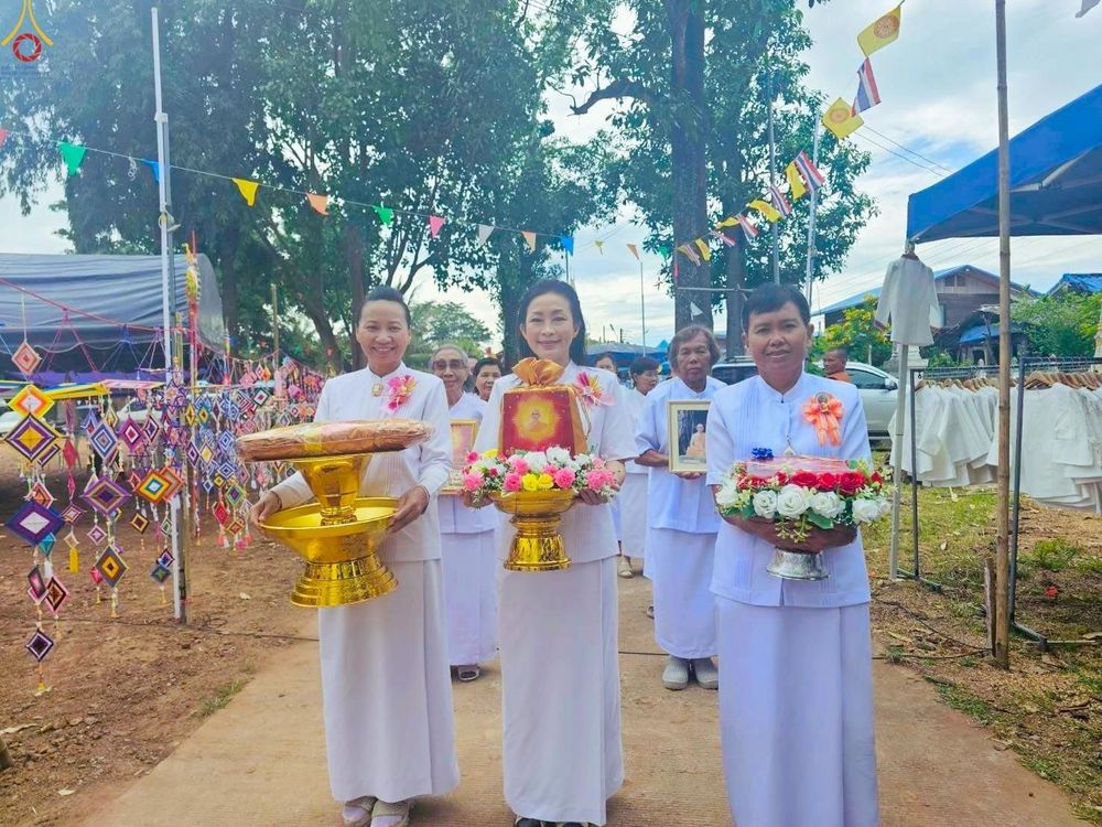 ภาพ No.270135:วันที่ 28 ตุลาคม พ.ศ. 2568 พิธีทอดกฐินสามัคคีทั่วไทย ณ วัดสระโพนทอง ต.โพนทอง  อ.หนองเรือ จ.ขอนแก่น โดยคณะศิษยานุศิษย์ บูชาธรรม 81 ปี หลวงพ่อธัมมชโย