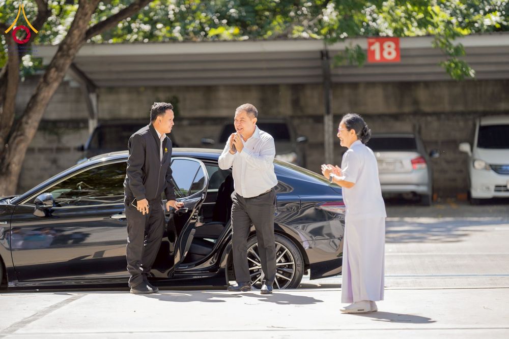 ภาพ No.271876:วันที่ 22 พฤศจิกายน พ.ศ. 2568 ผู้ว่าฯ ปทุมธานี ลงพื้นที่เยี่ยม “อำเภอคลองหลวง” พร้อมชมการเตรียมความพร้อมเทศกาลสวนดอกไม้ปทุมธานี “ทุ่งสวรรค์ ตะวันฉาย” ณ วัดพระธรรมกาย