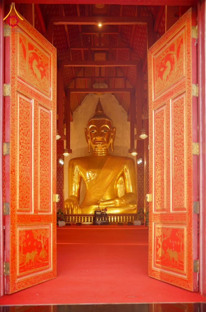 ภาพ No.275813:วันพุธที่ 3 ธันวาคม พ.ศ. 2568 พิธีบรรพชาอุปสมบท โครงการอุปสมบทบูชาธรรมมหาปูชนียาจารย์ ศูนย์อบรม : ศูนย์ส่งเสริมศีลธรรม จ.พะเยา ณ โบราณสถานพระธาตุจอมทอง และ โบสถ์กลางน้ำ วัดพระธาตุศรีโคมคำ อำเภอเมือง จังหวัดพะเยา