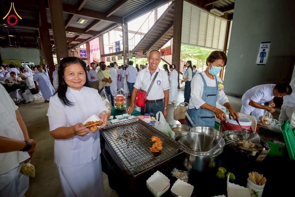 ภาพ No.254983:วันที่ 15 ตุลาคม พ.ศ. 2568 พิธีทอดกฐินสามัคคีประจำปี 2568 บูชาธรรม 81 ปี หลวงพ่อธัมมชโย ณ ศูนย์อบรมเยาวชนกาญจนบุรี