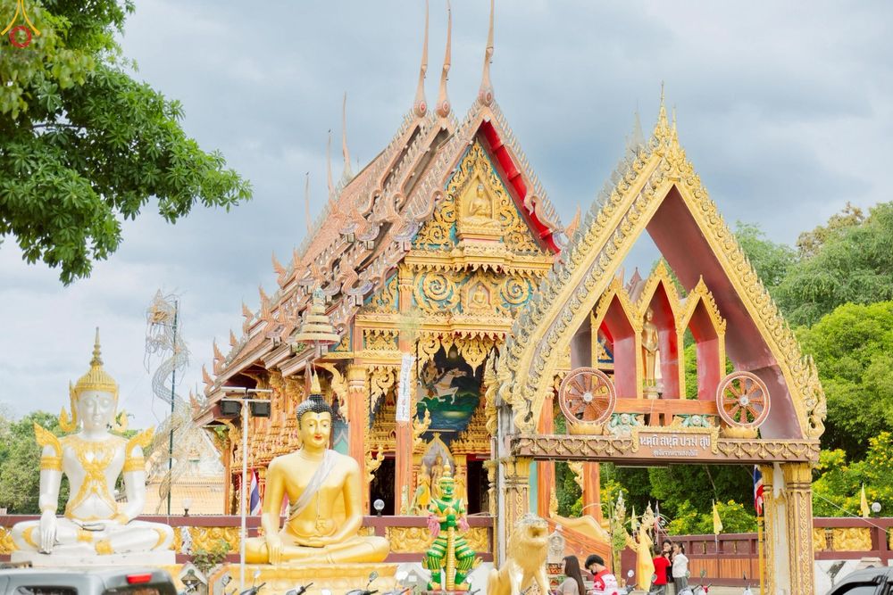 ภาพ No.268951:วันที่ 25 ตุลาคม พ.ศ. 2568 พิธีทอดกฐินสามัคคีทั่วไทย ณ วัดท่าโป๊ะ จ.กาญจนบุรี โดยคณะศิษยานุศิษย์ บูชาธรรม 81 ปี หลวงพ่อธัมมชโย