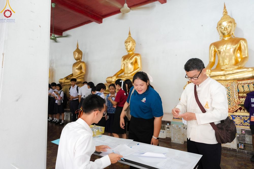 ภาพ No.184853:กิจกรรมวันรวมพลังเด็กดี V-Star ผู้นำฟื้นฟูศีลธรรมโลก กรุงเทพมหานคร ณ วัดมหาธาตุยุวราชรังสฤษฎิ์ราชวรมหาวิหาร กรุงเทพมหานคร ในวันที่ 13 ธันวาคม พ.ศ. 2567