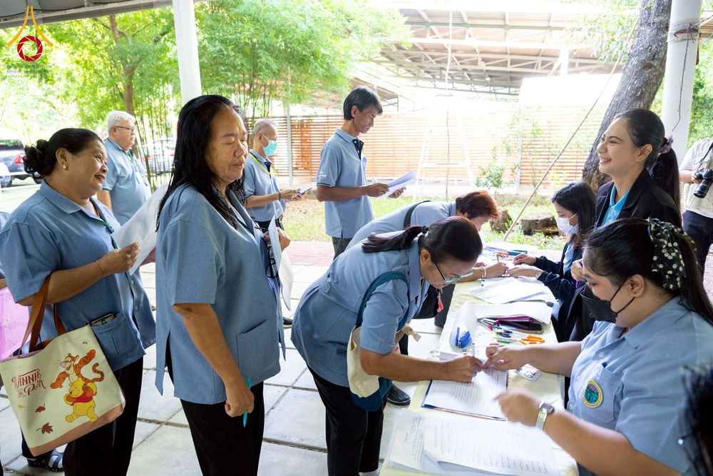 ภาพ No.259652:วันที่ 24 ตุลาคม พ.ศ. 2568 รพ.สต.คลองหนึ่ง อ.คลองหลวง สังกัด อบจ.ปทุมธานี จัดประชุมและมอบครุภัณฑ์ทางการแพทย์ เสริมพลัง อสม. ขับเคลื่อนสุขภาพชุมชนอย่างยั่งยืน ณ วัดพระธรรมกาย