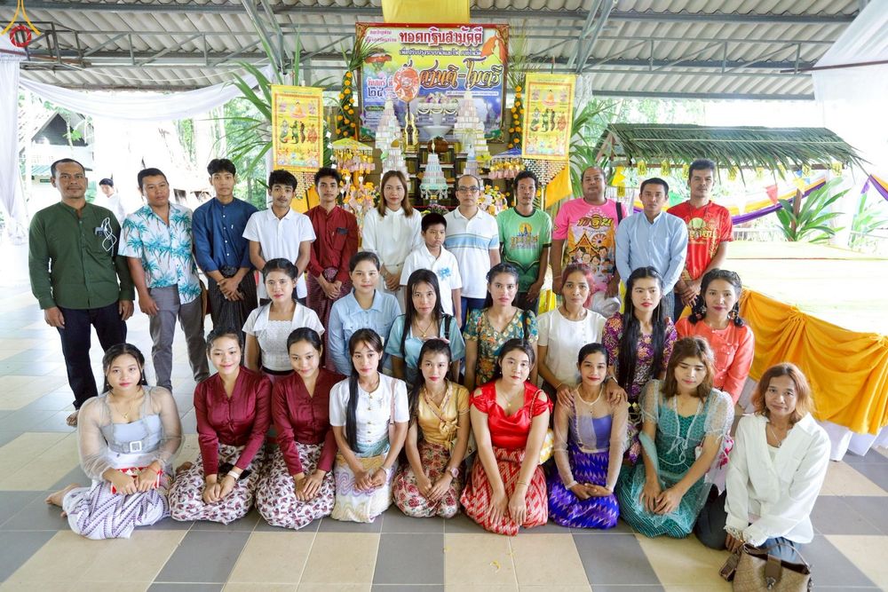 ภาพ No.265469:วันที่ 24 ตุลาคม พ.ศ. 2568 พิธีทอดกฐินสามัคคีทั่วไทย ณ วัดศานติไมตรี ต.ขุนทะเล  อ.เมือง จ.สุราษฎร์ธานี โดยคณะศิษยานุศิษย์ บูชาธรรม 81 ปี หลวงพ่อธัมมชโย