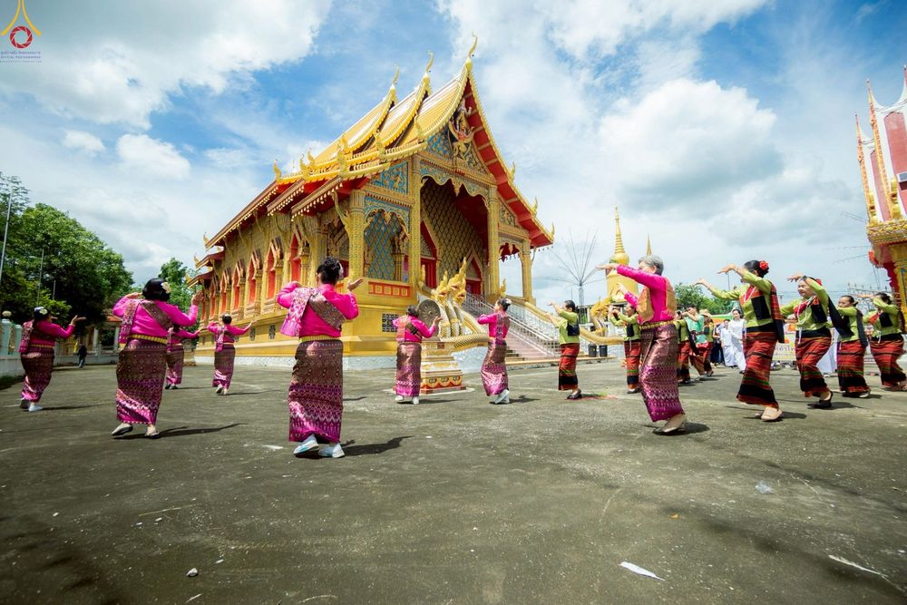 ภาพ No.251837:วันที่ 8 ตุลาคม พ.ศ. 2568 พิธีทอดกฐินสามัคคีทั่วไทย 30,000 วัด โดยคณะศิษยานุศิษย์ บูชาธรรม 81 ปี หลวงพ่อธัมมชโย ณ วัดโคกบำรุงราษฎร์ อ.ดำเนินสะดวก จ.ราชบุรี