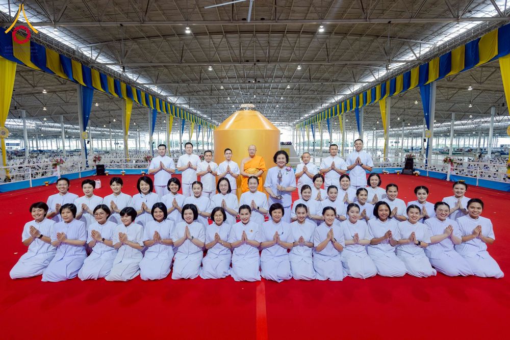 ภาพ No.261159:วันอาทิตย์ที่ 5 ตุลาคม พ.ศ. 2568 พิธีจุดเทียนใจ ไฟนิรันด์ อนันตชัย ณ สภาธรรมกายสากล วัดพระธรรมกาย