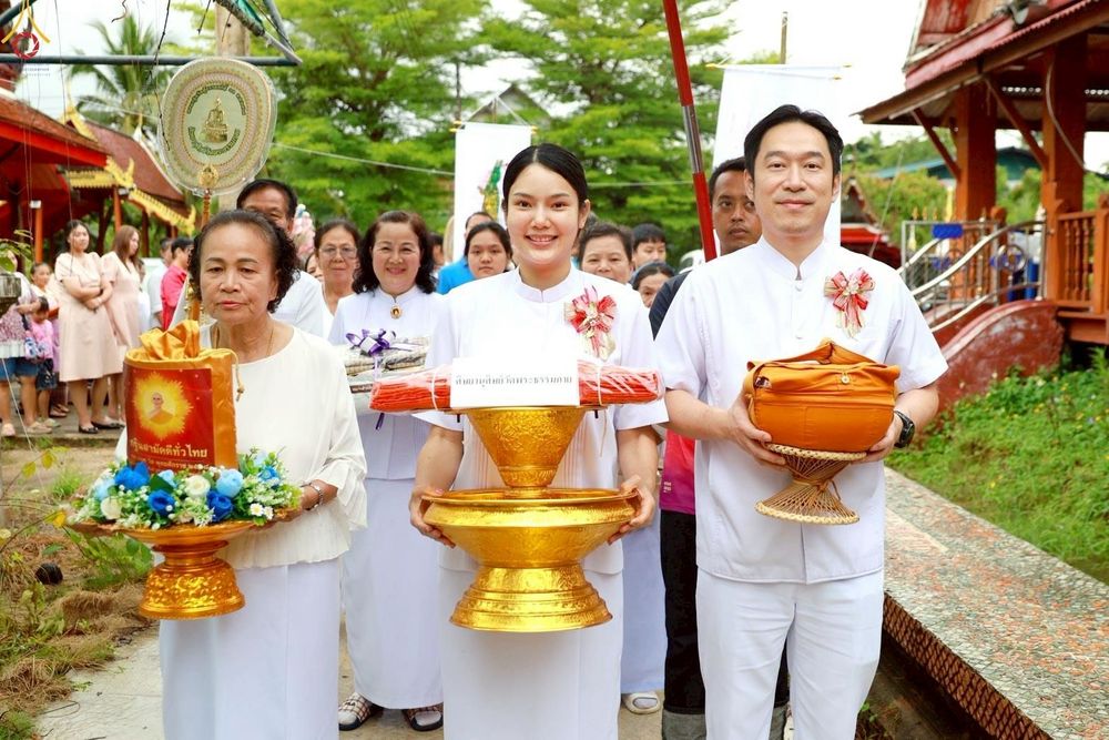 ภาพ No.269773:วันที่ 11 ตุลาคม พ.ศ. 2568 พิธีทอดกฐินสามัคคีทั่วไทย ณ วัดธรรมสถิตติ์วราราม อ.เมือง จ.สมุทรสงคราม โดยคณะศิษยานุศิษย์ บูชาธรรม 81 ปี หลวงพ่อธัมมชโย