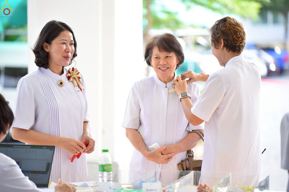 ภาพ No.230027:วันพฤหัสบดีที่ 26 มิถุนายน พ.ศ. 2568 พิธีทอดผ้าป่าฉลองอาคารชุดศูนย์ปฏิบัติธรรมน้ำใสใจสว่าง น้อมบูชาธรรมอายุวัฒนะมงคล 81 ปี หลวงพ่อธัมมชโย ณ ศูนย์ปฏิบัติธรรมน้ำใสใจสว่าง เขตบางกอกน้อย กรุงเทพมหานคร
