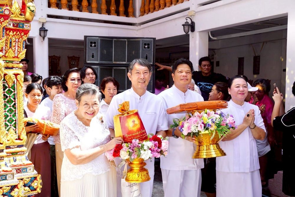 ภาพ No.258822:วันที่ 19 ตุลาคม พ.ศ. 2568 พิธีทอดกฐินสามัคคีทั่วไทย 30,000 วัด โดยคณะศิษยานุศิษย์ บูชาธรรม 81 ปี หลวงพ่อธัมมชโย ณ วัดบรมสถล(วัดดอน) เขตสาทร กรุงเทพฯ