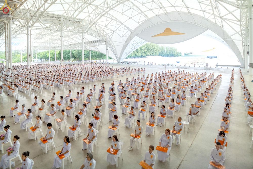 ภาพ No.243878:วันอาทิตย์ที่ 7 กันยายน พ.ศ. 2568 พิธีทอดผ้าป่าสมทบกฐินวัดพระธรรมกาย และสมทบกฐิน 30,000 วัดทั่วไทย ครั้งที่ 2 ณ ห้องแก้วสารพัดนึก 1 วัดพระธรรมกาย