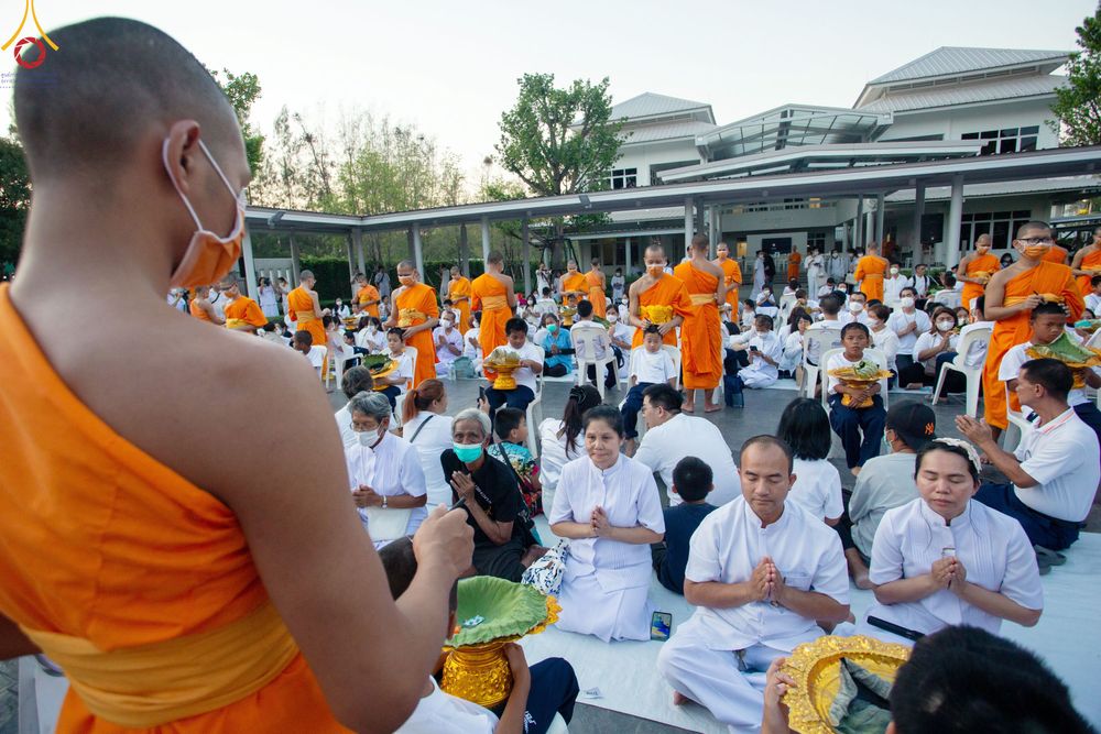 ภาพ No.78522:พิธีตัดปอยผม โครงการหน่อแก้วเปรียญธรรมรุ่นที่ 11  วันที่ 26 มีนาคม พ.ศ.2566  ณ หมู่กุฏิสามเณร อาคารค่ายจองแชมป์ วัดพระธรรมกาย
