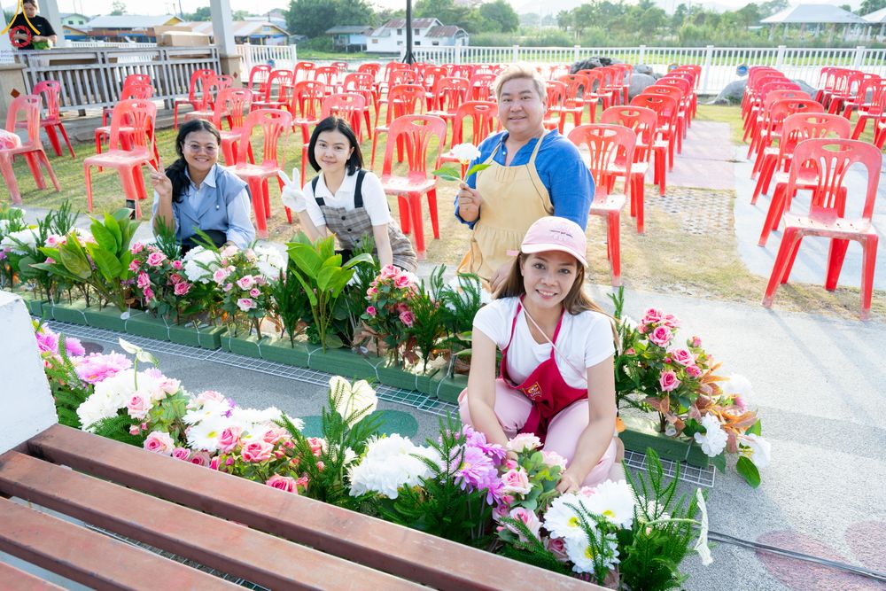 ภาพ No.282513:วันที่ 19 -20 ธันวาคม พ.ศ.2568 เบื้องหลังความสำเร็จ ของการจัดงานตักบาตร พระ 10,000 รูป Skywalk กาญจนบุรี