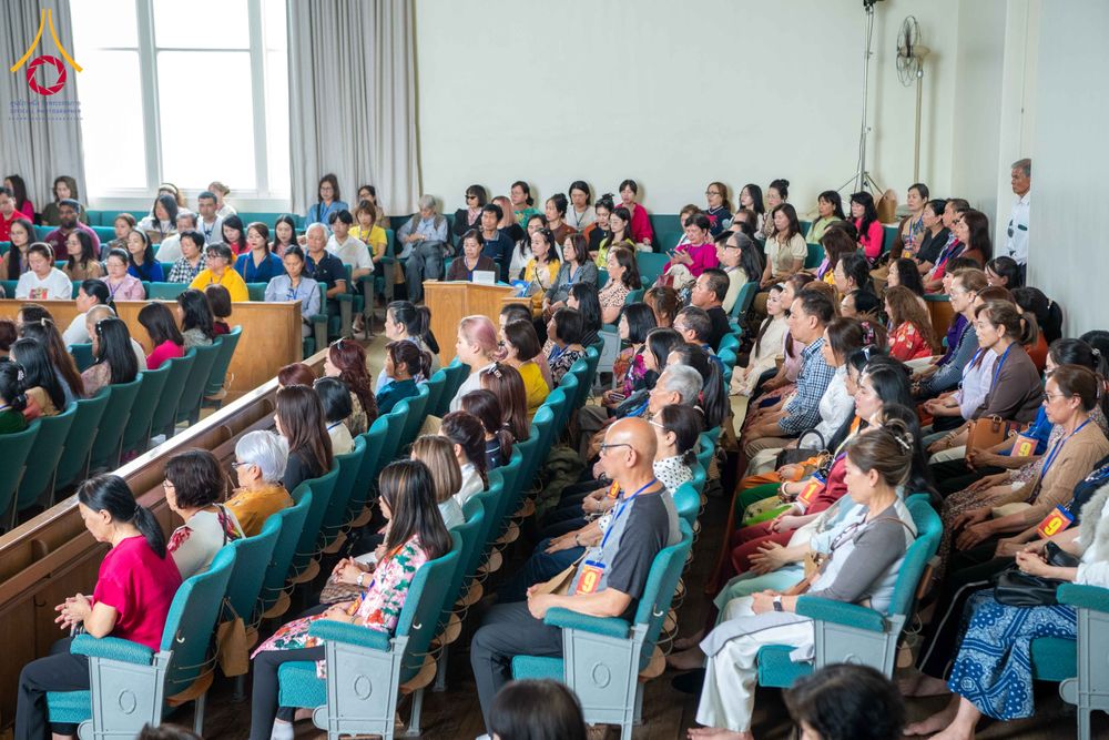 ภาพ No.312953:วันที่ 1 มีนาคม พ.ศ.2569 พิธีบูชาข้าวพระและพิธีสักการะองค์พระธรรมกาย   ณ วัดพระธรรมกายเมลเบิร์น ประเทศออสเตรเลีย