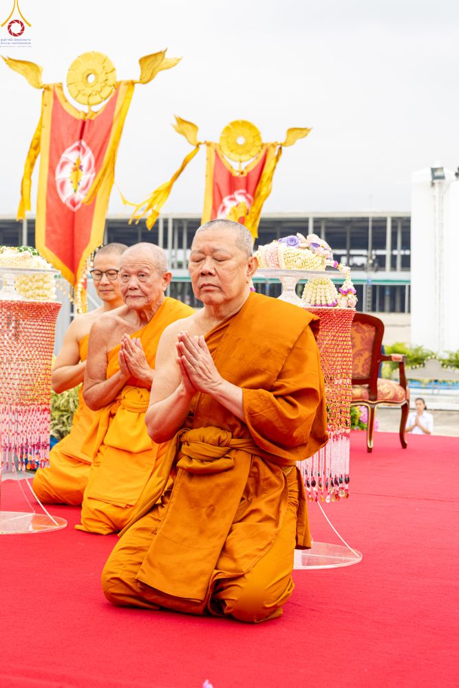 ภาพ No.328550:วันอังคารที่ 12 พฤษภาคม พ.ศ.2569 เจ้าประคุณสมเด็จพระมหารัชมงคลมุนี กรรมการมหาเถรสมาคม เจ้าคณะหนกลาง วัดไตรมิตรวิทยาราม วรวิหาร โปรดเมตตาเป็นองค์ประธาน พิธีเจริญพระพุทธมนต์ อายุวัฒนมงคล 98 ปี คุณแม่จุรี สุทธิผล ณ อาคารปลูกศรัทธา 2 วัดพระธรรมกาย