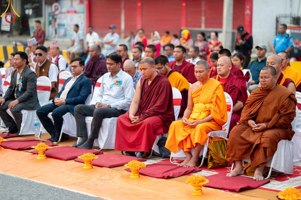 ภาพ No.317074:วันเสาร์ที่ 28 มีนาคม พ.ศ.2569 ธรรมยาตราจาริก ณ ซุ้มประตูลุมพินีเกต(Lumbini Gate) ประเทศเนปาล