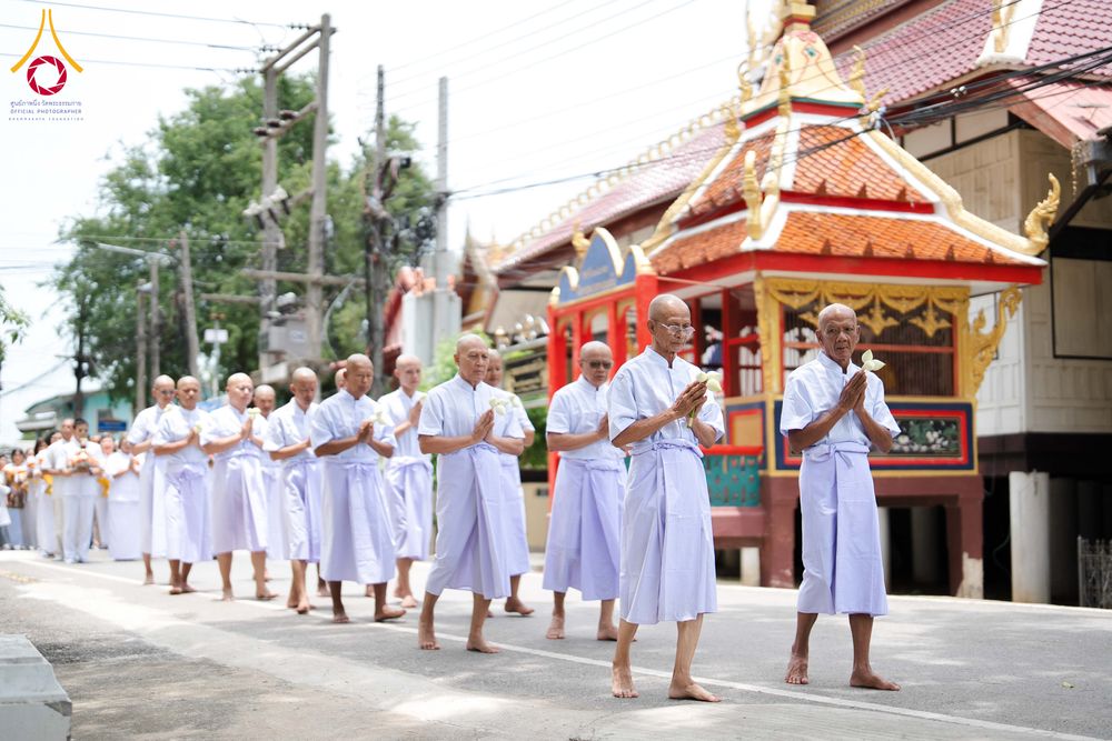 ภาพ No.341315:วันอาทิตย์ที่ 26 กรกฎาคม พ.ศ. 2569 ​โครงการอุปสมบทหมู่บูชาธรรมมหาปูชนียาจารย์ รุ่นที่ ๑ วัดกลางธนรินทร์ ต.บ้านแป้ง อ.พรหมบุรี จ.สิงห์บุรี