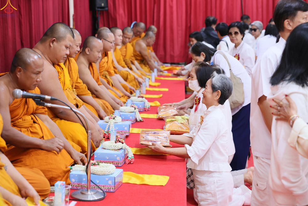 ภาพ No.291602:วันที่ 9 มกราคม พ.ศ. 2569 พิธีทอดผ้าป่าทำนุบำรุงศาสนสถาน ณ วัดเทพพล แขวงบางพรม เขตตลิ่งชัน กรุงเทพมหานคร ในโครงการธรรมยาตรา กตัญญูบูชา มหาปูชนียาจารย์ พระมงคลเทพมุนี(สด จนฺทสโร) พระผู้ปราบมาร อนุสรณ์สถาน 7 แห่ง ปีที่ 14