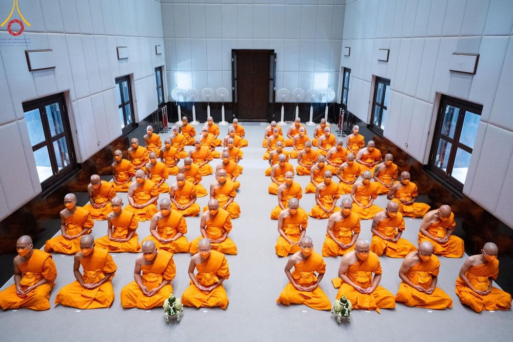 ภาพ No.141460:พิธีบรรพชาอุปสมบท โครงการอุปสมบทหมู่รุ่นผู้บริหาร รุ่นที่ 14 โครงการอุปสมบทหมู่ธรรมทายาท ระดับอุดมศึกษา รุ่นที่ 51 ภาคฤดูฝน ณ โบสถ์พระไตรปิฎก วัดพระธรรมกาย ในวันเสาร์ที่ 15 มิถุนายน พ.ศ. 2567