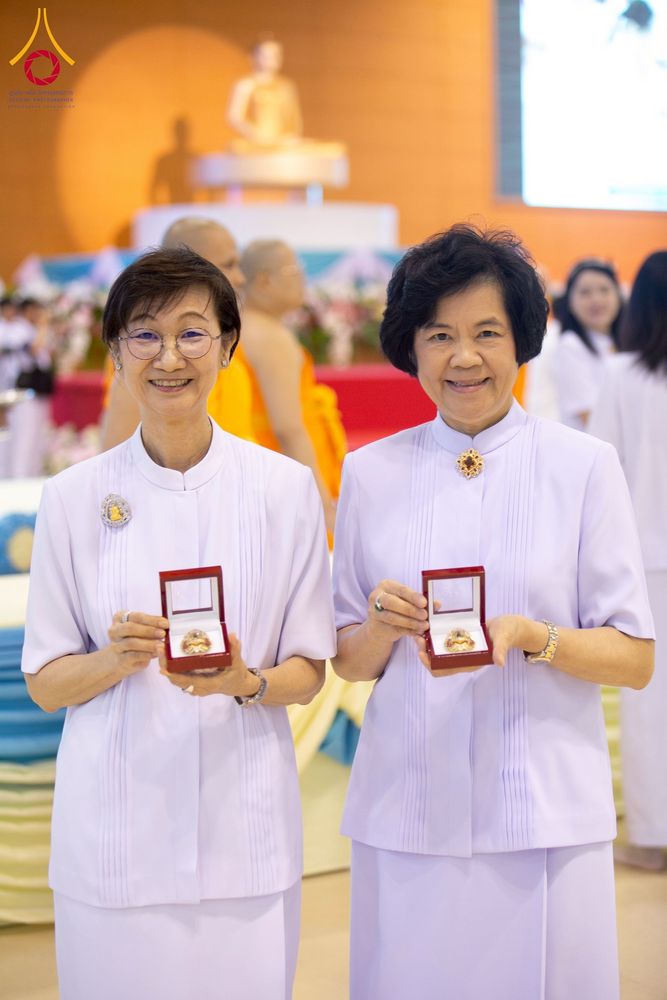 ภาพ No.264421:วันอาทิตย์ที่ 2 พฤศจิกายน พ.ศ. 2568 พิธีบูชาข้าวพระ ณ สภาธรรมกายสากล วัดพระธรรมกาย