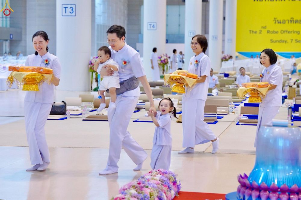 ภาพ No.244054:วันอาทิตย์ที่ 7 กันยายน พ.ศ. 2568 พิธีทอดผ้าป่าสมทบกฐินวัดพระธรรมกาย และสมทบกฐิน 30,000 วัดทั่วไทย ครั้งที่ 2 ณ ห้องแก้วสารพัดนึก 1 วัดพระธรรมกาย