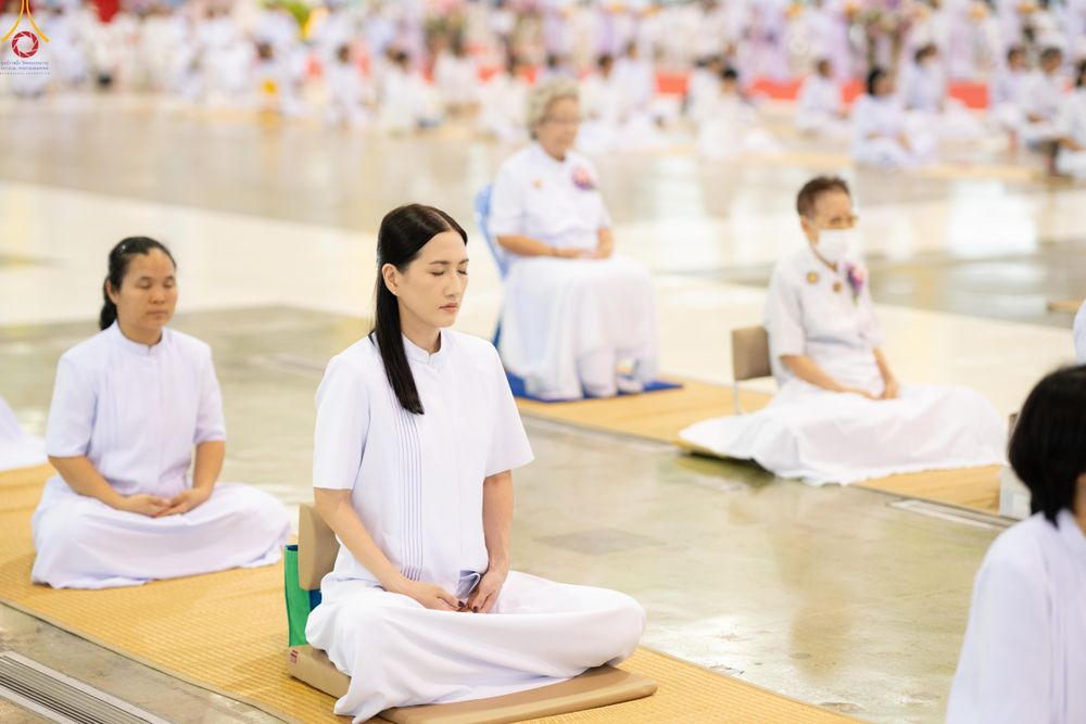 ภาพ No.286285:วันอาทิตย์ที่ 13 กรกฎาคม พ.ศ.2568 พิธีปฎิบัติธรรม และพิธีจุดเทียนใจ ไฟนิรันดร์ อนันตชัย ณ สภาธรรมกายสากล วัดพระธรรมกาย