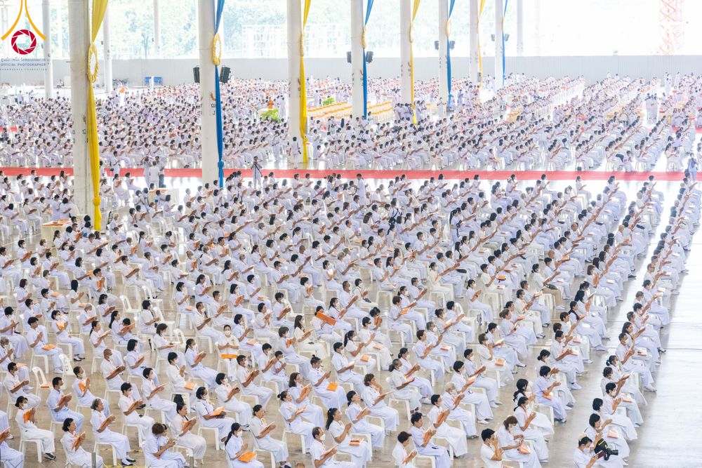 ภาพ No.89950:พิธีปฎิบัติธรรมและพิธีทอดผ้าป่าสมทบกฐินครั้งที่ 3 เนื่องใน 139 ปี วันคล้ายวันเกิดด้วยรูปกายเนื้อ พระมงคลเทพมุนี (สด จนฺทสโร) พระผู้ปราบมาร วันอังคารที่ 10 ตุลาคม พ.ศ. 2566 ณ วัดพระธรรมกาย จ.ปทุมธานี